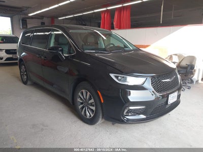 CHRYSLER PACIFICA HYBRID 2024
