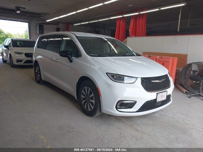 CHRYSLER PACIFICA HYBRID 2024