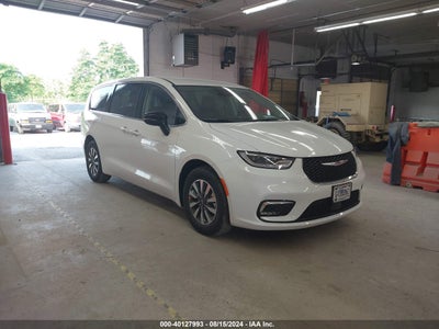 CHRYSLER PACIFICA HYBRID 2024