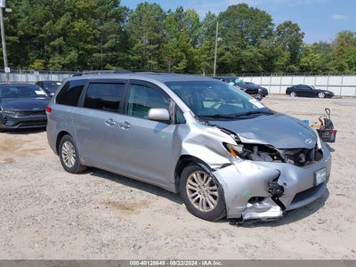 TOYOTA SIENNA 2012