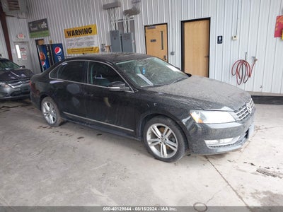 VOLKSWAGEN PASSAT 2014