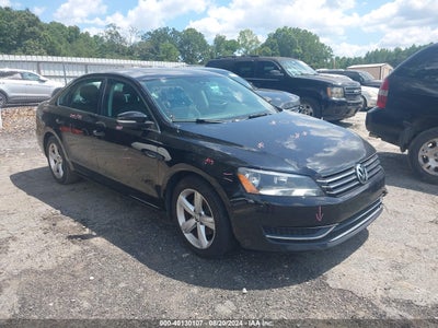 VOLKSWAGEN PASSAT 2013