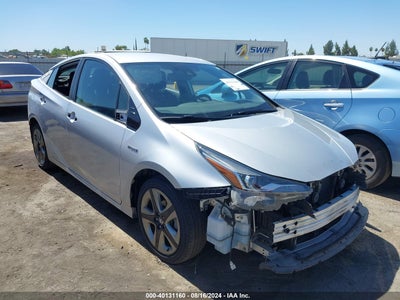 TOYOTA PRIUS 2019