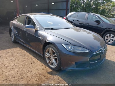 TESLA MODEL S 2015