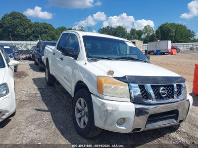 NISSAN TITAN 2011