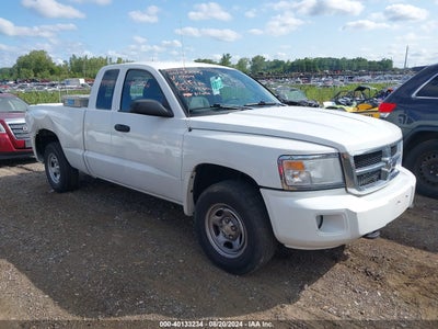 RAM DAKOTA 2011