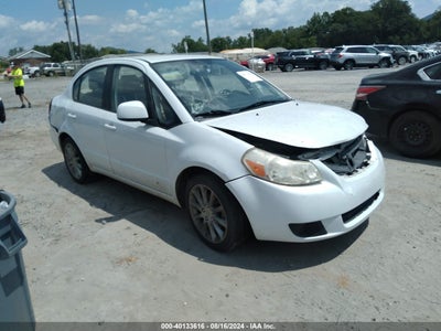 SUZUKI VERSA 2011