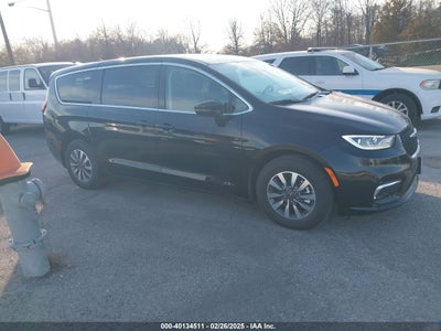 CHRYSLER PACIFICA HYBRID 2024