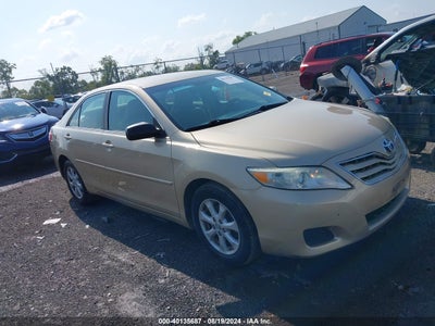 TOYOTA CAMRY 2011