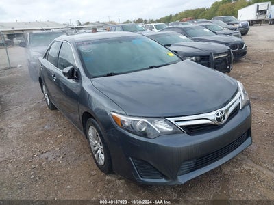 TOYOTA CAMRY 2014