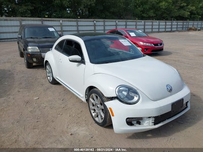 VOLKSWAGEN BEETLE 2013