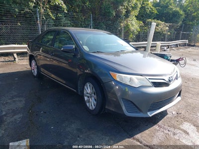 TOYOTA CAMRY 2014