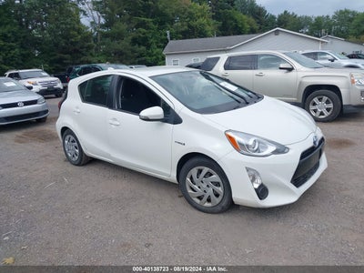 TOYOTA PRIUS C 2015
