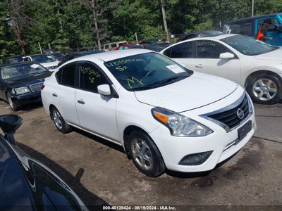 NISSAN VERSA 2017