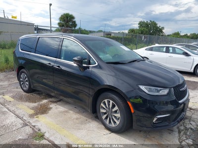 CHRYSLER PACIFICA HYBRID 2024