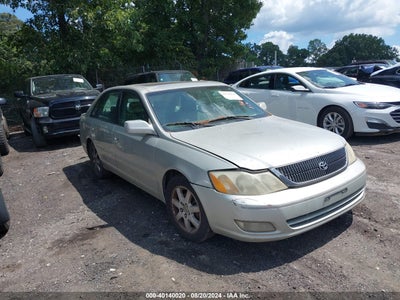 TOYOTA AVALON 2001