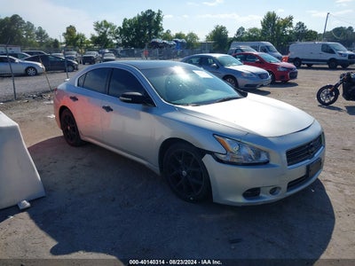 NISSAN MAXIMA 2010
