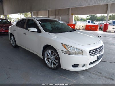 NISSAN MAXIMA 2010