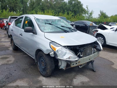 NISSAN VERSA 2015