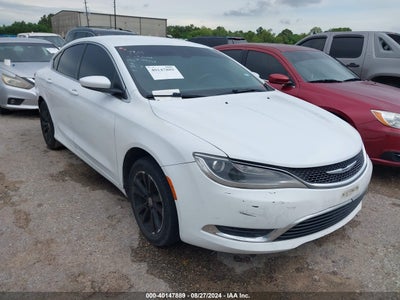 CHRYSLER 200 2015