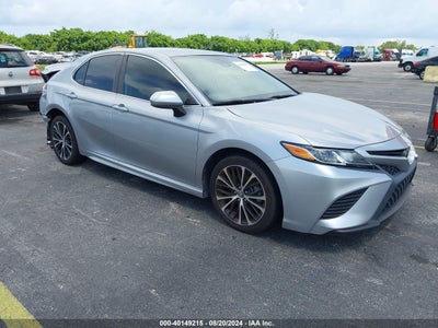 TOYOTA CAMRY 2020