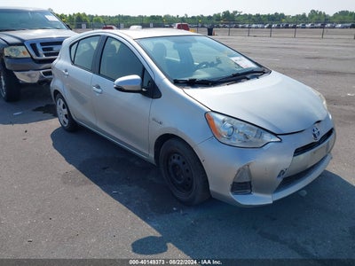 TOYOTA PRIUS C 2013