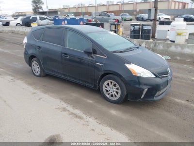 TOYOTA PRIUS V 2014