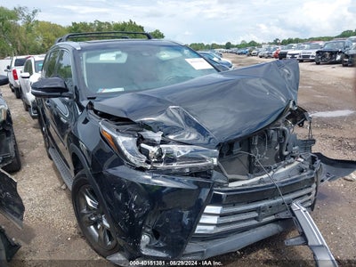 TOYOTA HIGHLANDER HYBRID 2017