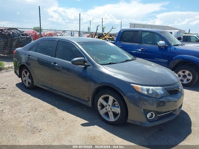 TOYOTA CAMRY 2012