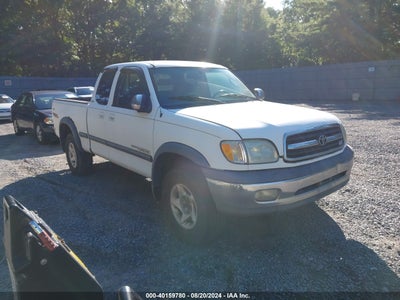 TOYOTA TUNDRA 2002