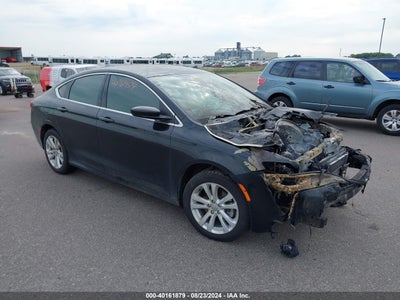 CHRYSLER 200 2015