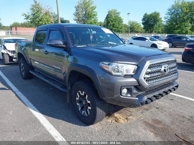 TOYOTA TACOMA 2017
