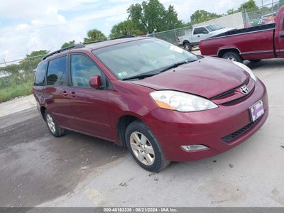 TOYOTA SIENNA 2008
