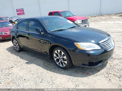 CHRYSLER 200 2013