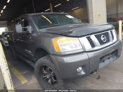 NISSAN TITAN 2014