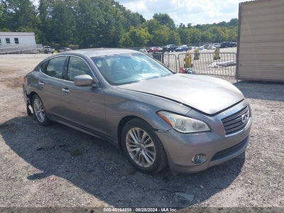INFINITI M37 2012