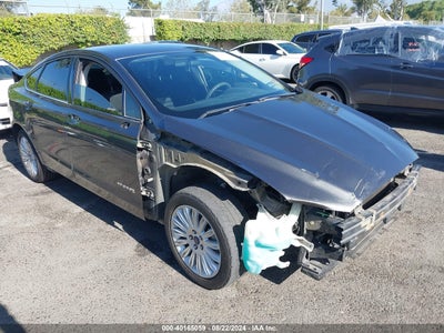 FORD FUSION HYBRID 2015