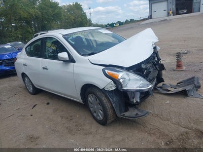 NISSAN VERSA 2017