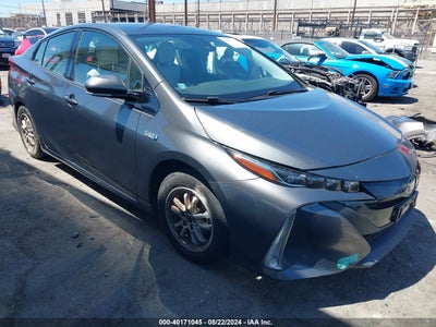TOYOTA PRIUS PRIME 2017