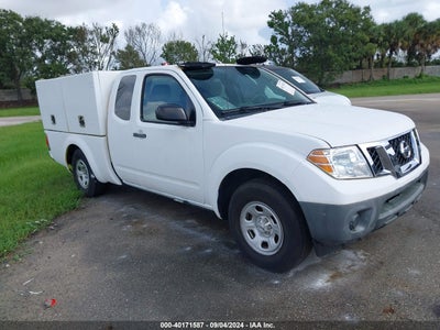 NISSAN FRONTIER 2014