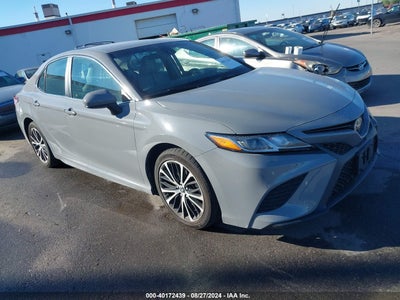TOYOTA CAMRY 2018