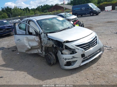 NISSAN VERSA 2019