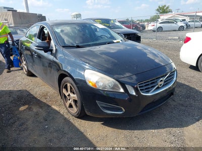 VOLVO S60 2012
