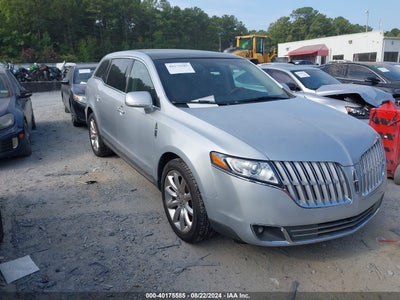 LINCOLN MKT 2010