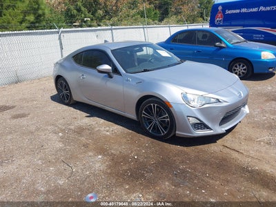 SCION FR-S 2015