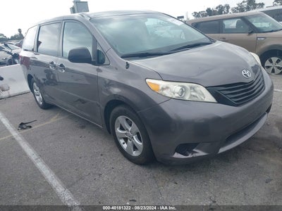 TOYOTA SIENNA 2014