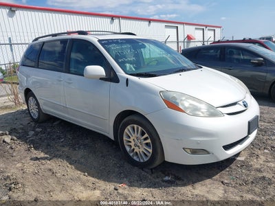 TOYOTA SIENNA 2009
