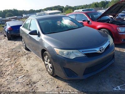 TOYOTA CAMRY 2014