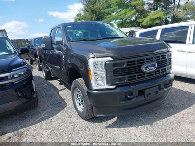 FORD F-250 2024