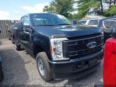 FORD F-250 2024